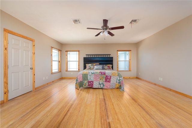 220 Irene St, Sandia, TX 78383
