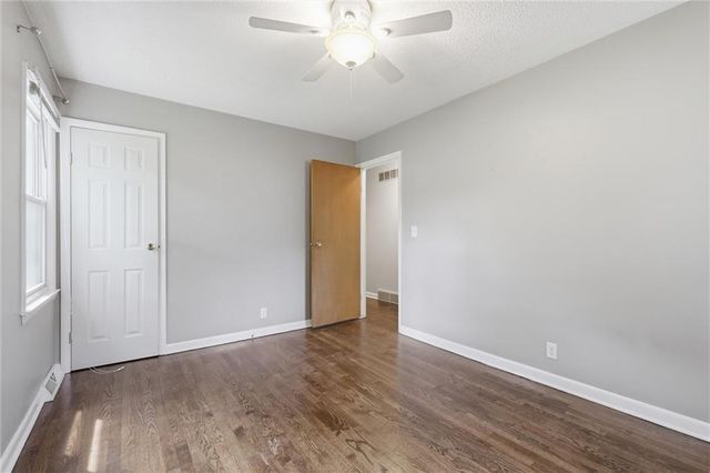 605 Gibson Road, Lee's Summit, MO 64063