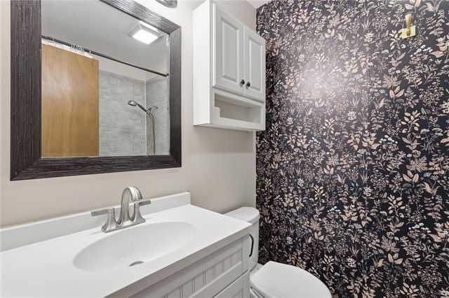 605 Gibson Road, Lee's Summit, MO 64063