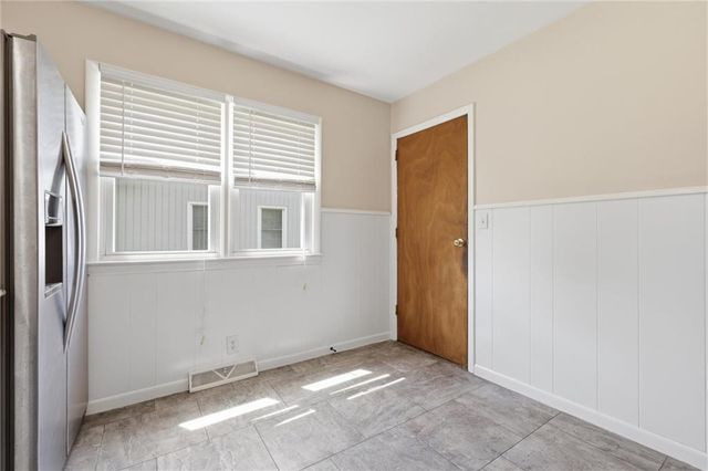 605 Gibson Road, Lee's Summit, MO 64063