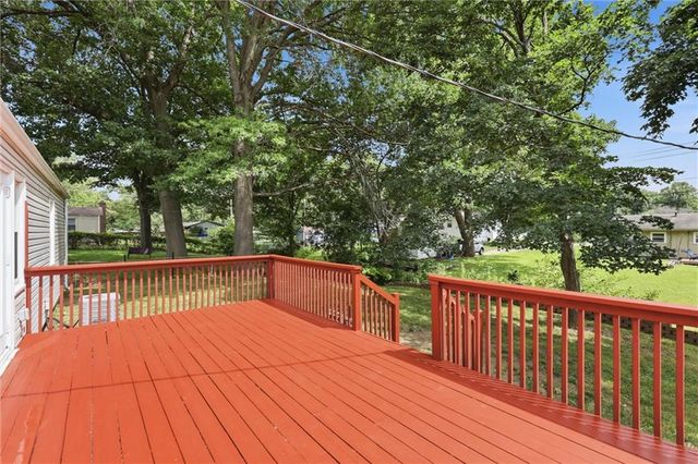 605 Gibson Road, Lee's Summit, MO 64063