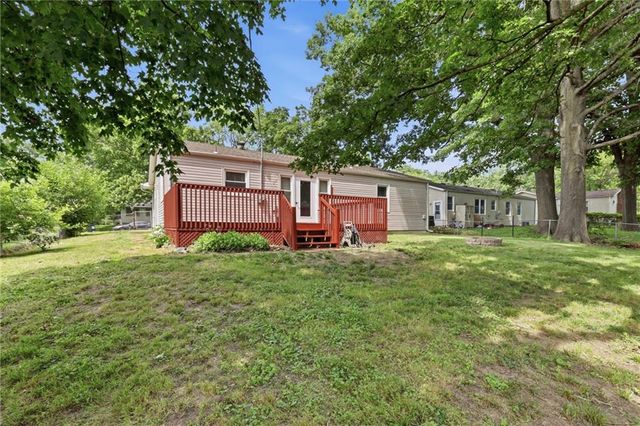 605 Gibson Road, Lee's Summit, MO 64063