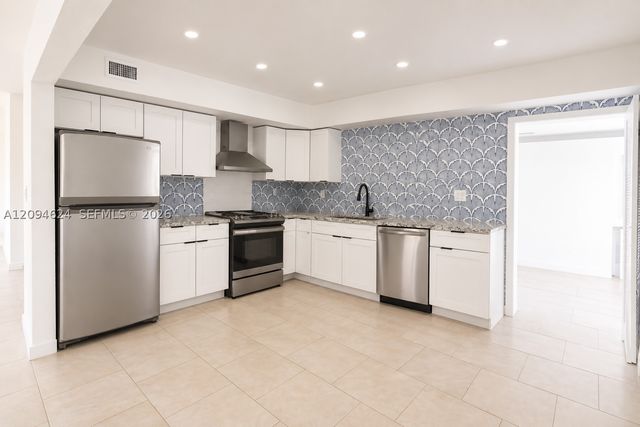50 NE 132nd Ter, North Miami, FL 33161