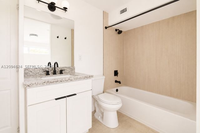 50 NE 132nd Ter, North Miami, FL 33161