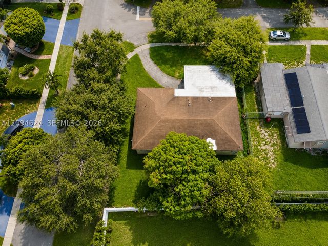 50 NE 132nd Ter, North Miami, FL 33161