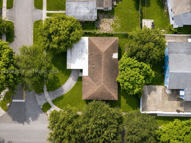 50 NE 132nd Ter, North Miami, FL 33161