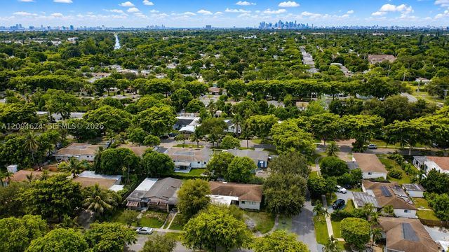 50 NE 132nd Ter, North Miami, FL 33161