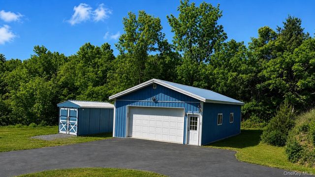 40 Carter Road, New Hampton, NY 10958