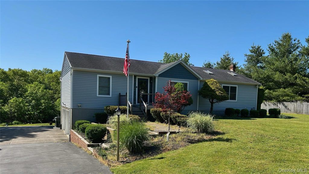 40 Carter Road, New Hampton, NY 10958
