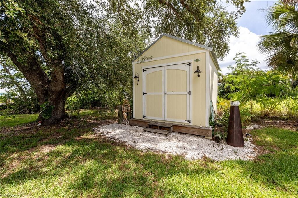 3300 6th AVE, ST. JAMES CITY, FL 33956 — photo 4