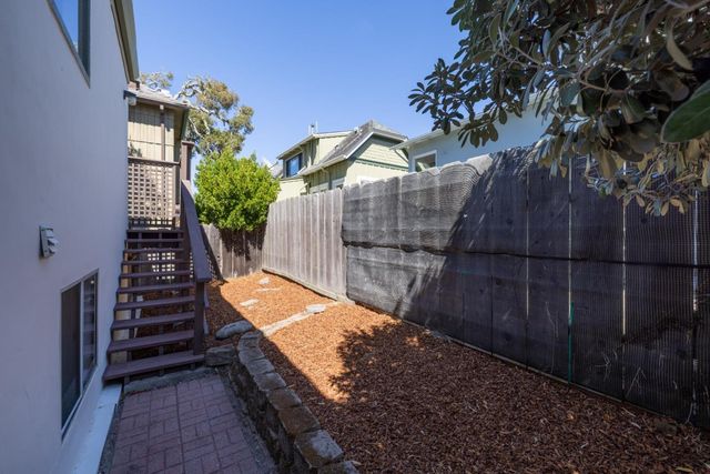 229 7th Street, Pacific Grove, CA 93950