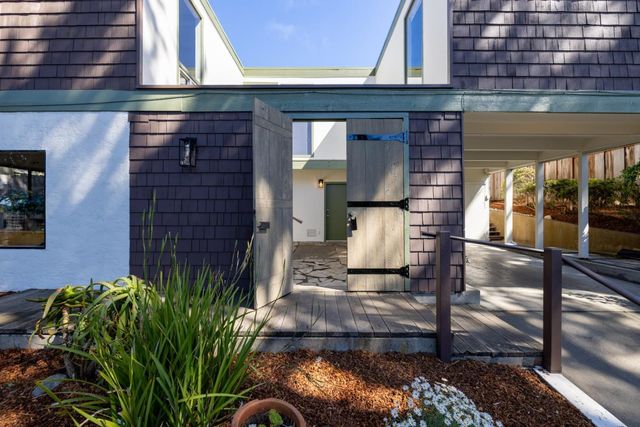 229 7th Street, Pacific Grove, CA 93950