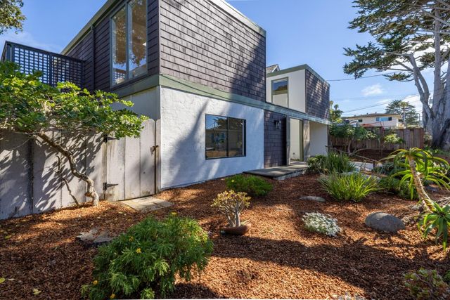 229 7th Street, Pacific Grove, CA 93950