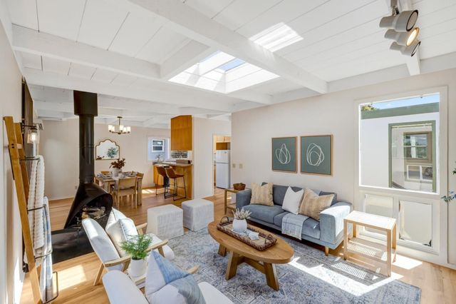 229 7th Street, Pacific Grove, CA 93950