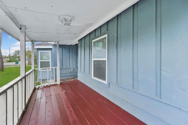 1405 Palm Street, La Marque, TX 77568