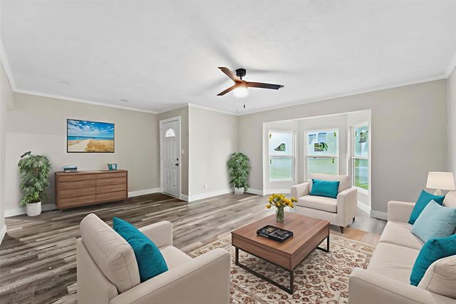 1405 Palm Street, La Marque, TX 77568