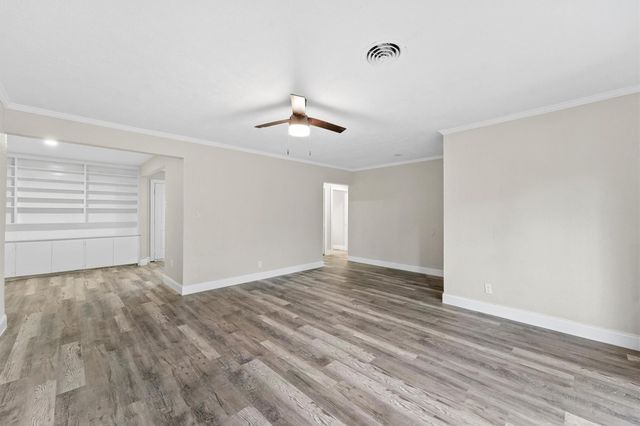 1405 Palm Street, La Marque, TX 77568