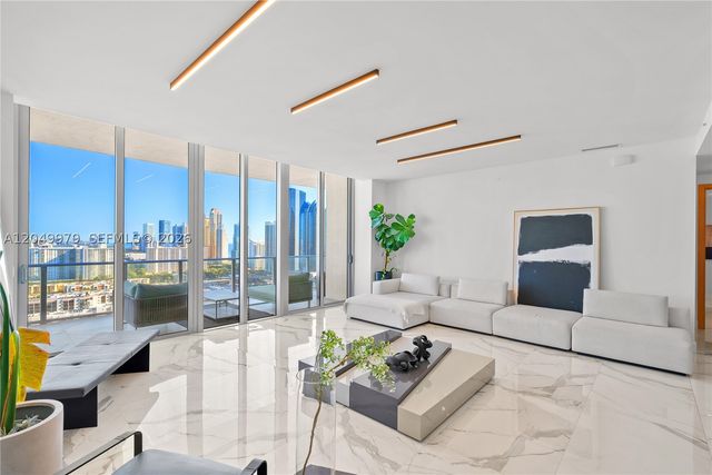 300 Sunny Isles Blvd Penthouse-03, Sunny Isles Beach, FL 33160
