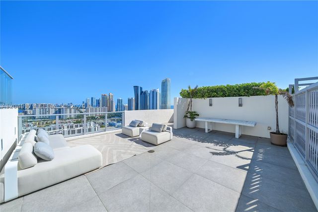 300 Sunny Isles Blvd Penthouse-03, Sunny Isles Beach, FL 33160