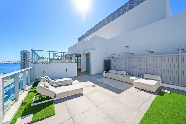 300 Sunny Isles Blvd Penthouse-03, Sunny Isles Beach, FL 33160