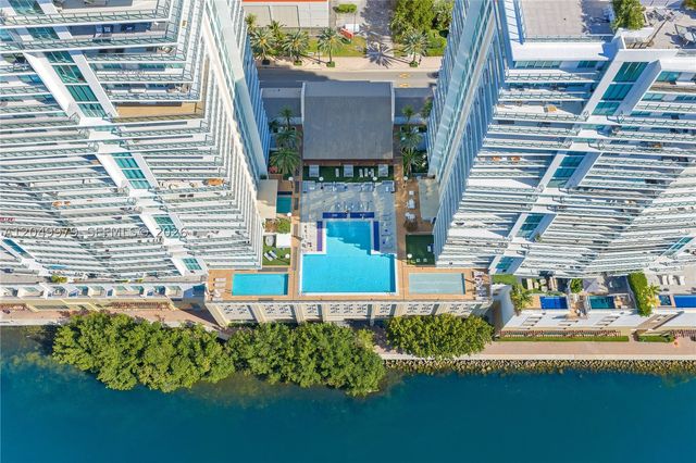 300 Sunny Isles Blvd Penthouse-03, Sunny Isles Beach, FL 33160