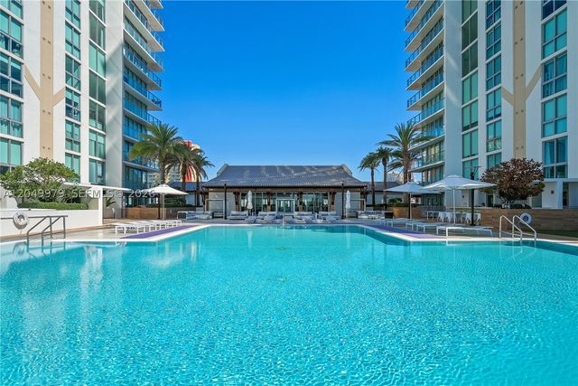 300 Sunny Isles Blvd Penthouse-03, Sunny Isles Beach, FL 33160