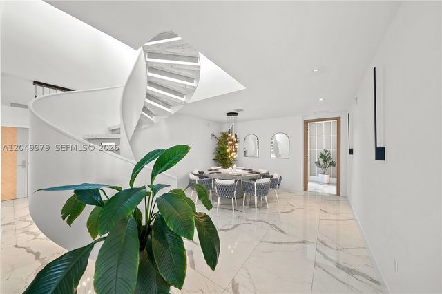 300 Sunny Isles Blvd Penthouse-03, Sunny Isles Beach, FL 33160