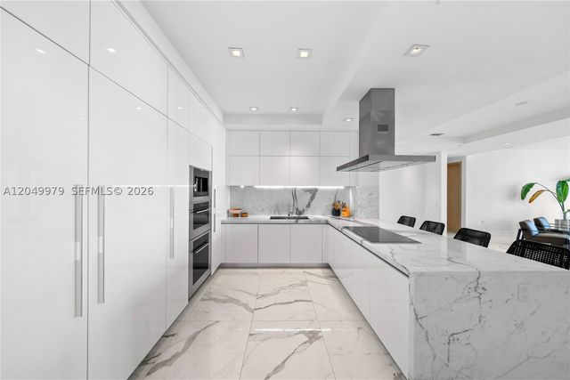 300 Sunny Isles Blvd Penthouse-03, Sunny Isles Beach, FL 33160