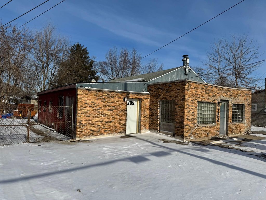 1900 W Old Ridge Road, Hobart, IN 46342