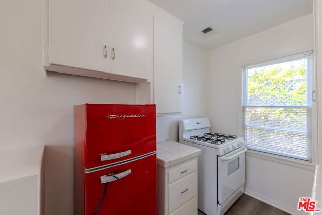 1940 S Robertson Boulevard 10, Los Angeles, CA 90034