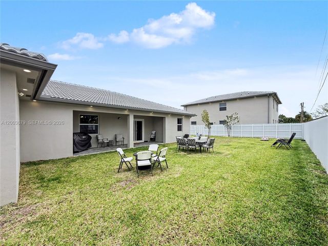 13218 SW 189th Ter, Miami, FL 33177