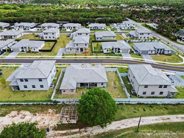 13218 SW 189th Ter, Miami, FL 33177