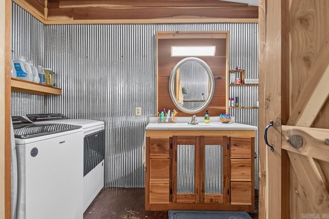 400 Aden Ave, Haskell, AR 72015