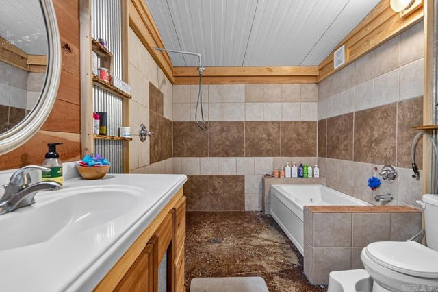 400 Aden Ave, Haskell, AR 72015