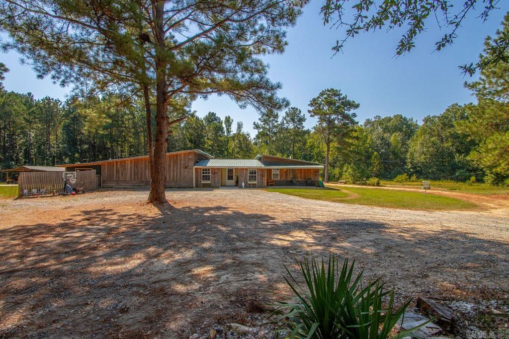 400 Aden Ave, Haskell, AR 72015