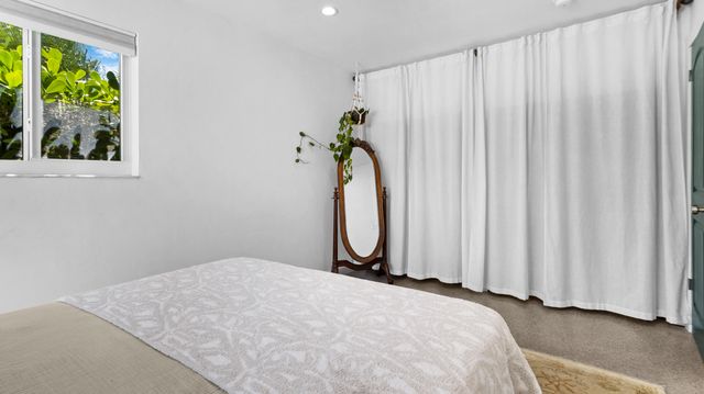 909 SE 16th Place, Deerfield Beach, FL 33441