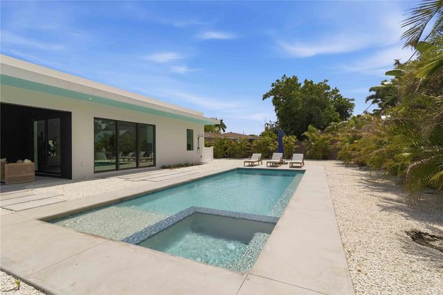 2306 VALENCIA DRIVE, Sarasota, FL 34239