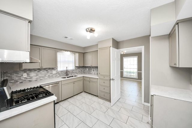 8119 Concho St Street, Houston, TX 77036