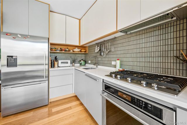 1702 Newkirk Avenue 5A, Brooklyn, NY 11226