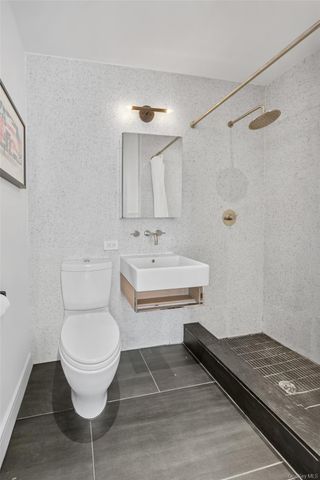 1702 Newkirk Avenue 5A, Brooklyn, NY 11226