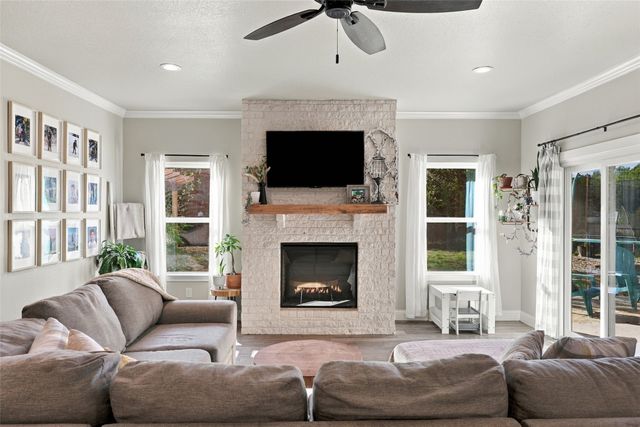 1006 Mojave Trail, Granbury, TX 76048