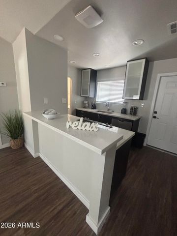 4229 N 17TH Street, Phoenix, AZ 85016