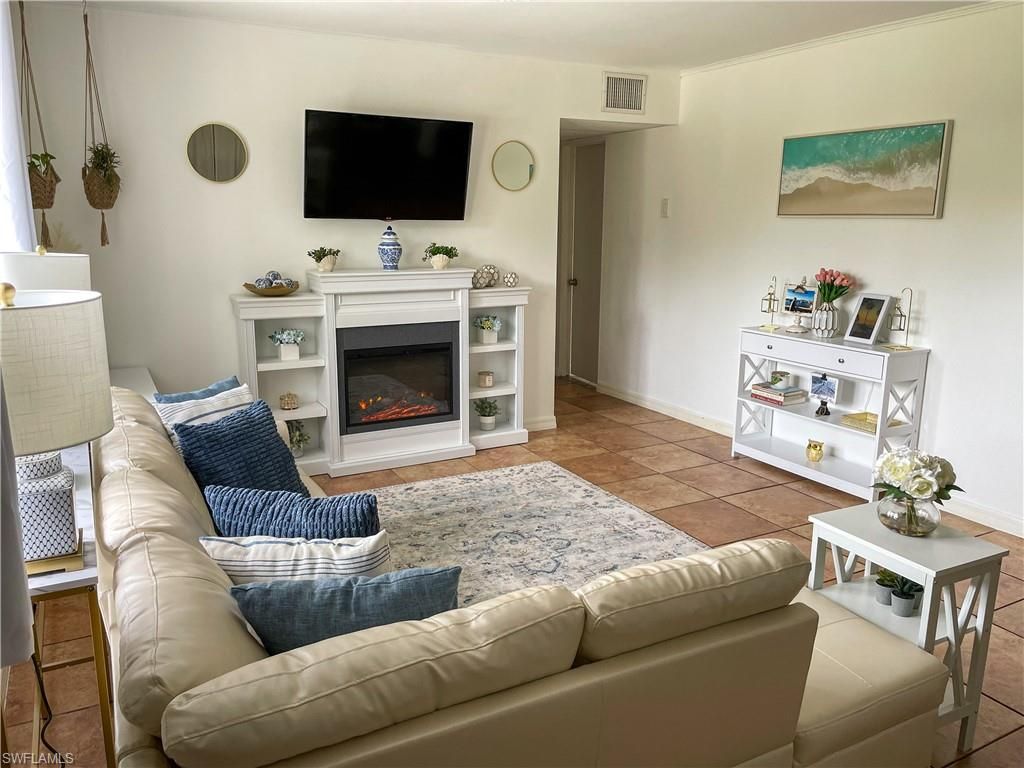 1612 Coronado RD, FORT MYERS, FL 33901 — exterior