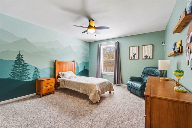 9360 Stratford Woods Trail, Kalamazoo, MI 49009