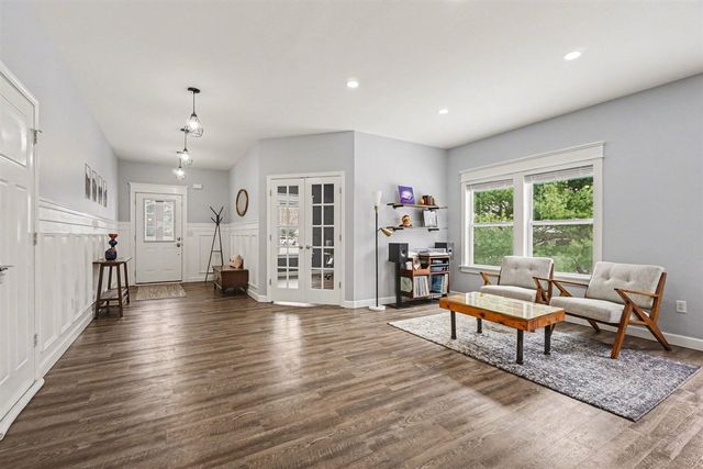 9360 Stratford Woods Trail, Kalamazoo, MI 49009