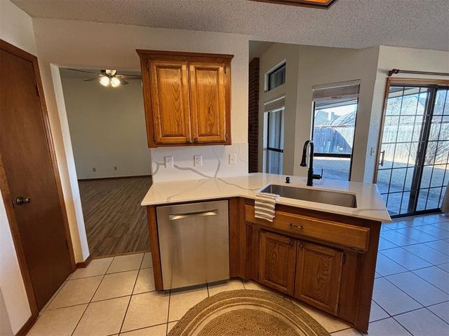 1613 Victoria Drive, Edmond, OK 73003