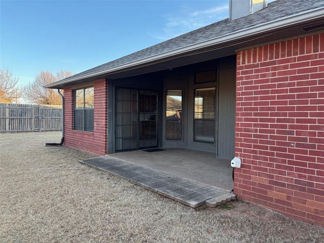 1613 Victoria Drive, Edmond, OK 73003