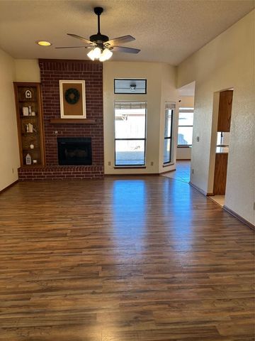 1613 Victoria Drive, Edmond, OK 73003