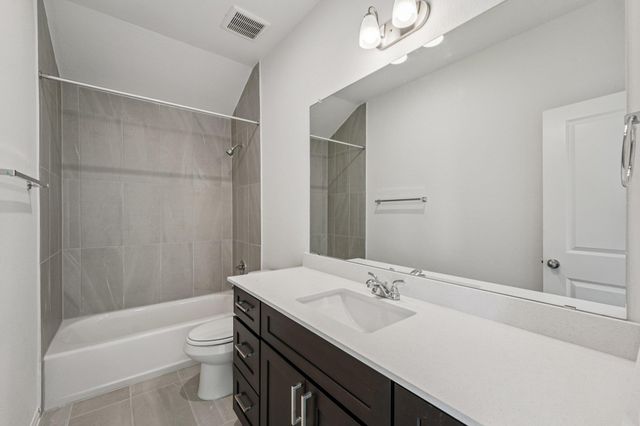 6393 Marsh LN, Buda, TX 78610