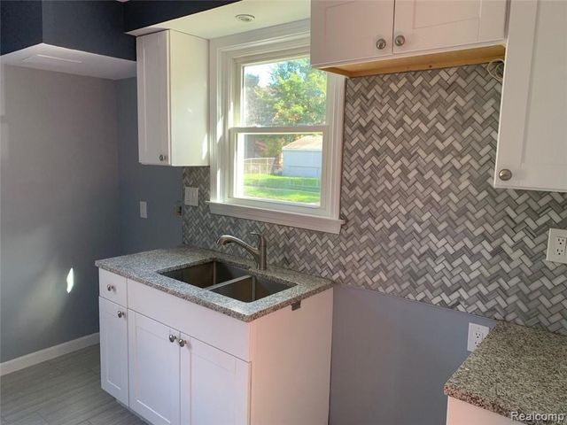 4800 HARVARD Road, Detroit, MI 48224